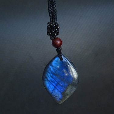 千蕊天然拉长石吊坠 钠长石挂件项链 深蓝幽蓝光原石项坠 实物