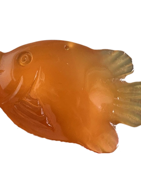 天然红玛瑙雕刻神仙鱼吊坠