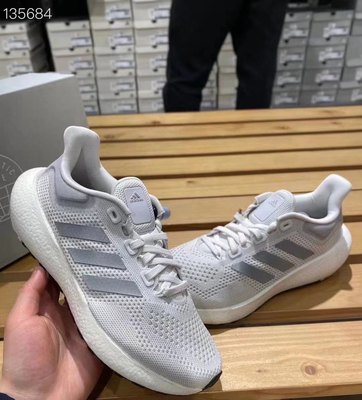 adidas阿迪达斯PUREBOOST JET女子舒适休闲通勤全掌跑步鞋GW0906