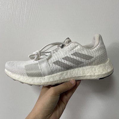 瑕疵特价 adidas SenseBoost Go 减震防滑耐磨轻便透气跑鞋G26945