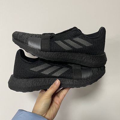 Adidas/阿迪达斯正品 SenseBOOST GO U 男女跑步鞋EH1020