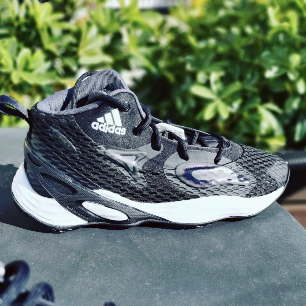 adidas 阿迪达斯 exhibit a mid 男款缓震实战运动篮球鞋 h67747