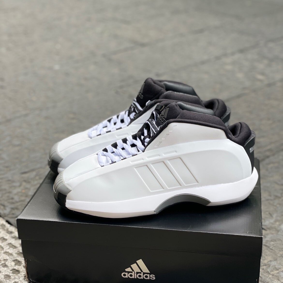 adidas crazy 1 白黑2022年复刻科比面包复古实战篮球鞋 gy3810