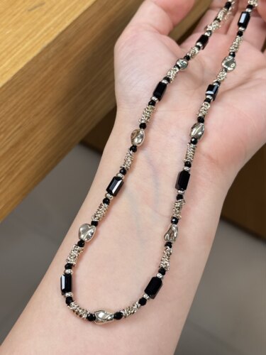 黑尖晶咖金色高级感项链