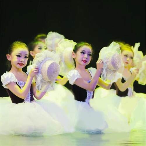 珍妮公主裙女中国风现代舞