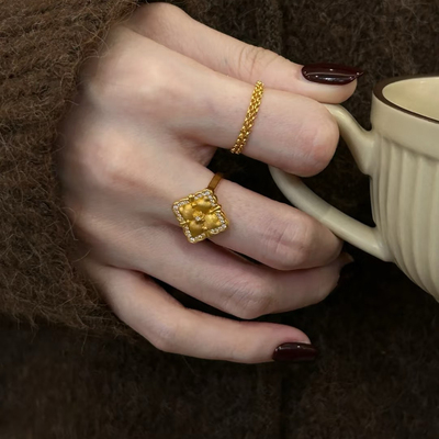 水贝黄金999足金镶嵌莫桑钻拉丝四叶草戒指女高级感小克重花戒5D