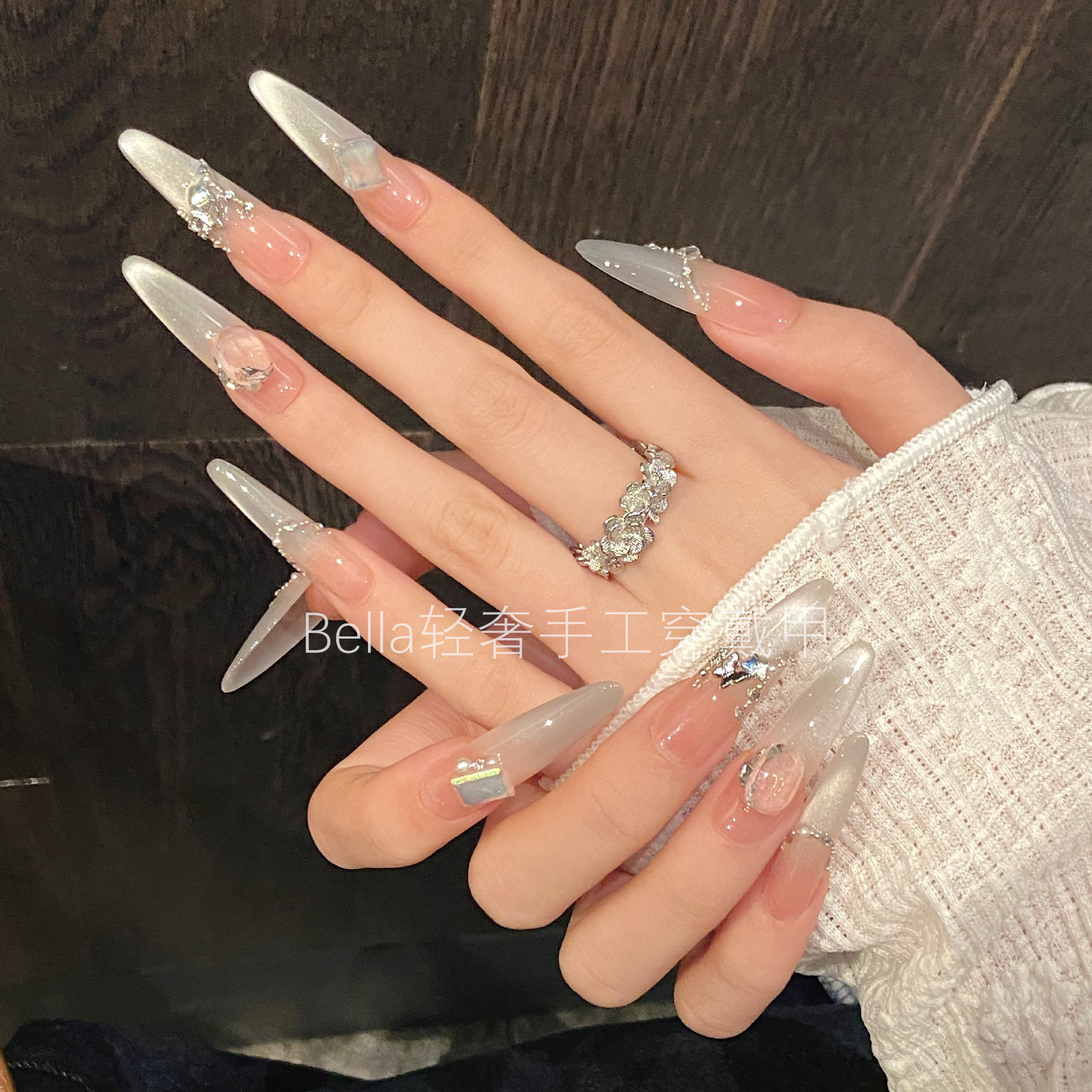 轻奢高级感纯手工光疗猫眼凉白开穿戴甲杏仁结婚拍婚纱照孕妇可用,彩妆/香水/美妆工具,穿戴甲/甲片,淘宝优惠券,粉丝福利购,淘宝优惠卷