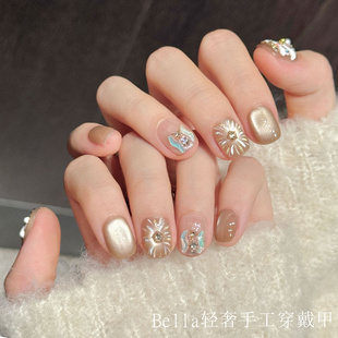 新款 手工穿戴甲新年醒狮裸色猫眼温柔气质显白美甲 轻奢高级感短款