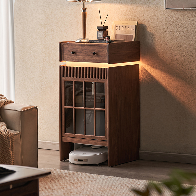 色格简约现代机器人造型带灯光