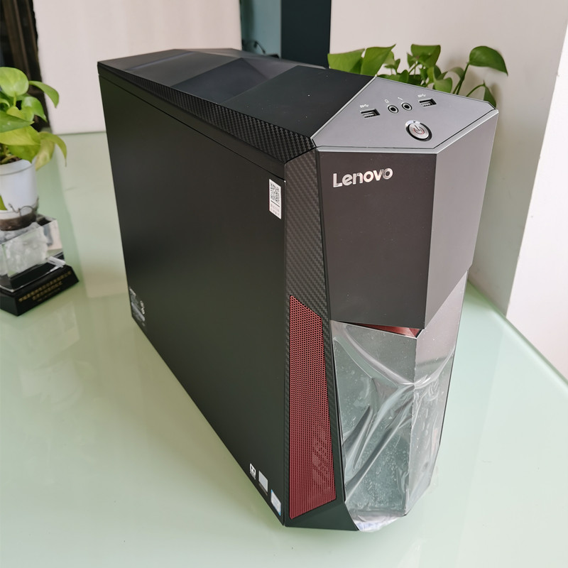 电竞电脑游戏主机拯救者