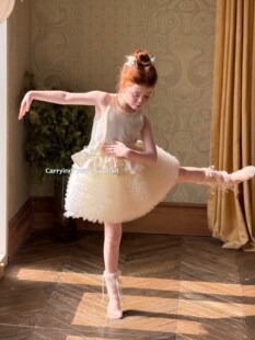 天空之城女童连衣裙2026春夏儿童女孩公主裙生日礼服裙芭蕾舞纱裙