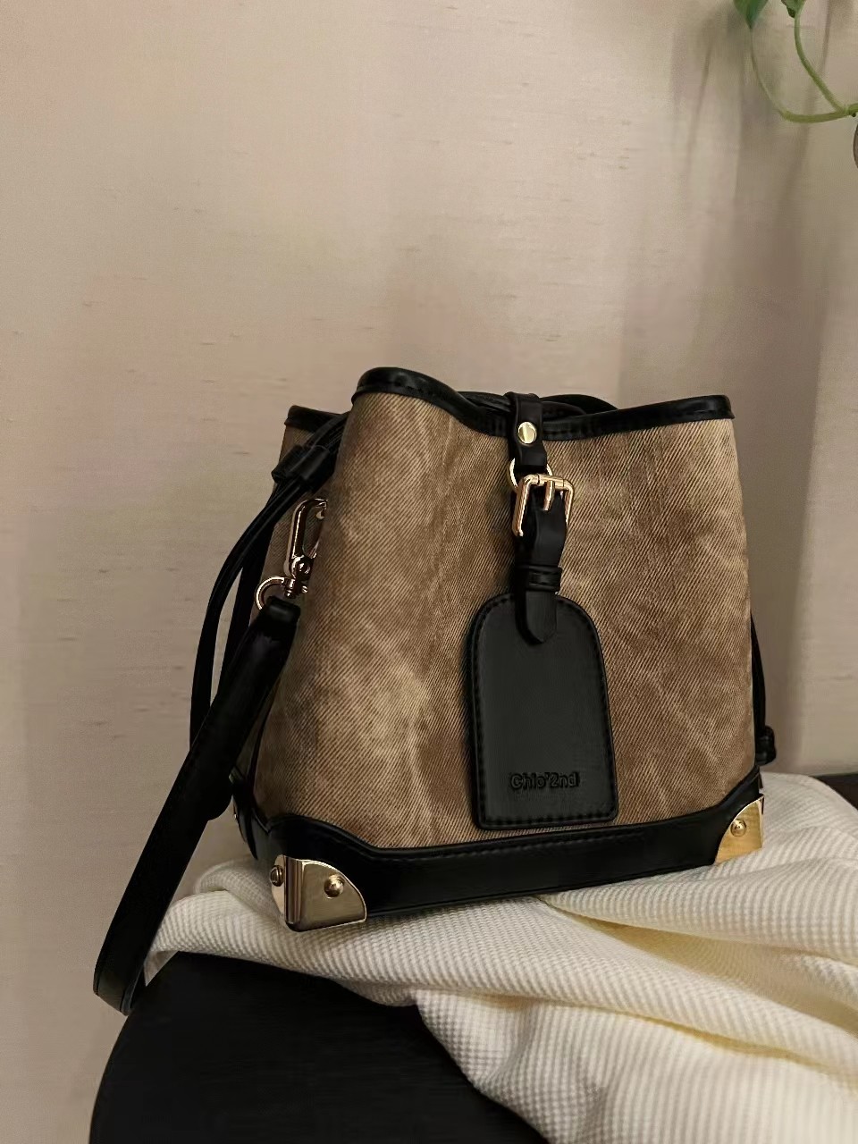 南风Chio2nd油画展馆水桶包包