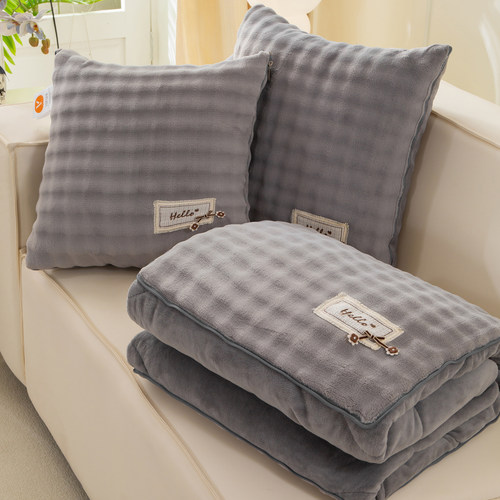 抱枕车用被子两用加厚牛奶绒冬天枕头车载靠枕车内午睡毯子二合一