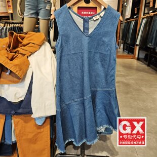 0000 女士不规则V领牛仔连衣裙003U6 正品 Levis李维斯2025春时尚