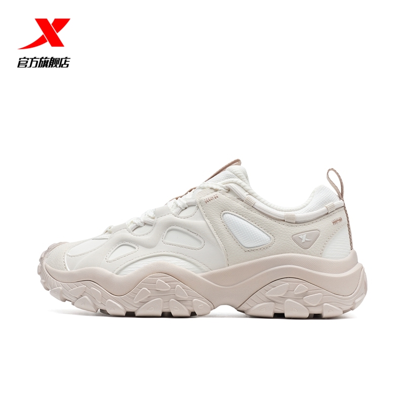 特步山瑶休闲鞋户外鞋革网女鞋