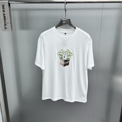 男装新款夏季T恤潦草小狗刺绣宽松白色套头100棉简约T恤B2CNF221W