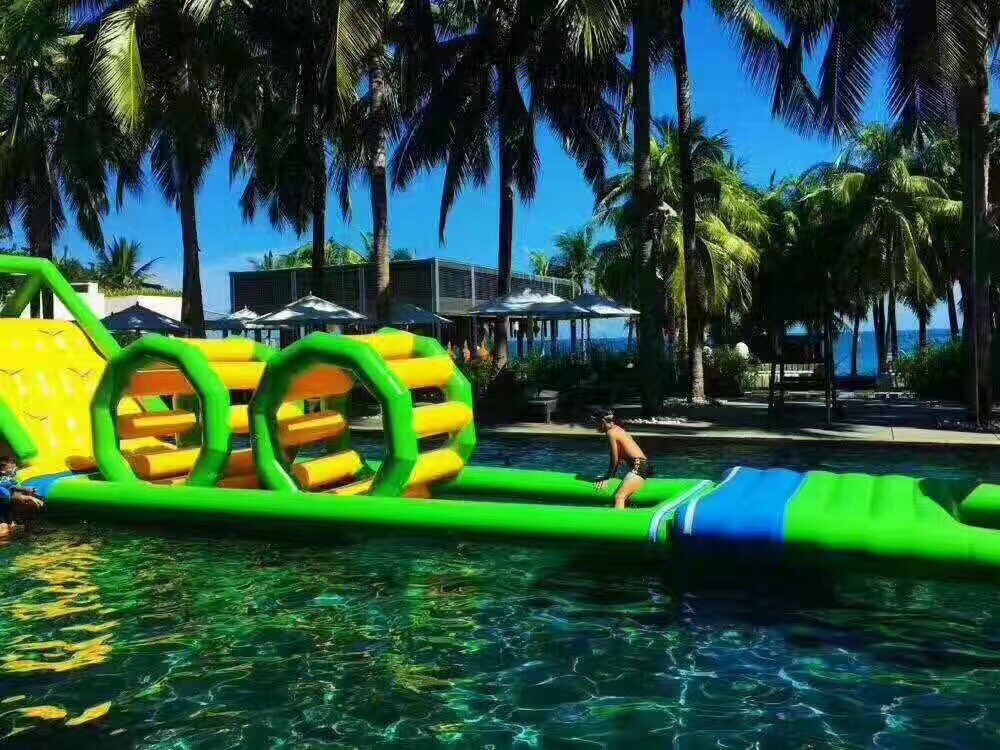 充气水上冲关设备水上乐园设备支架水池滑梯组合充气水上玩具闯关