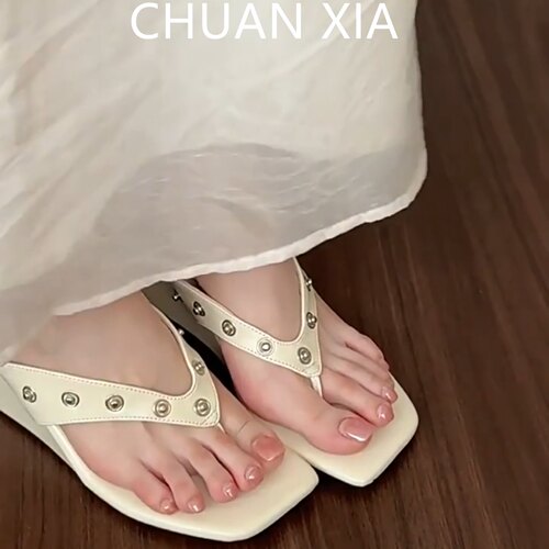 羊皮版！性感铆钉真皮夹