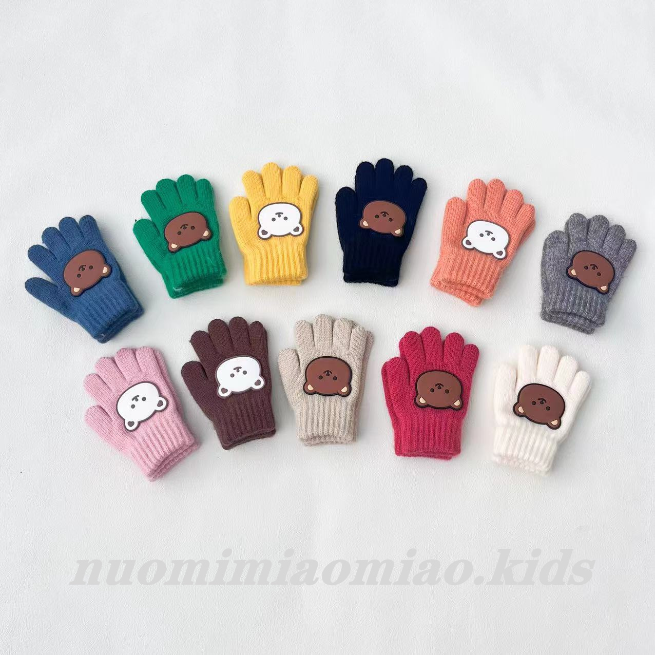 儿童手套冬季2025新款ins男童女童保暖五指小熊婴儿宝宝手套