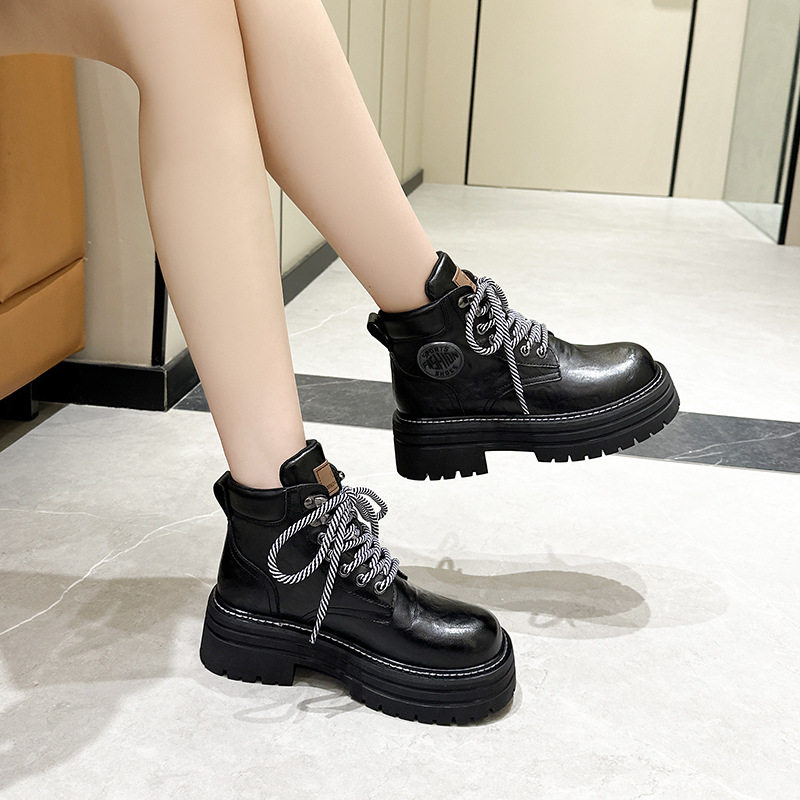 8cm马丁靴厚底小码女鞋黑色真皮靴子复古内增高英伦风小个子短靴
