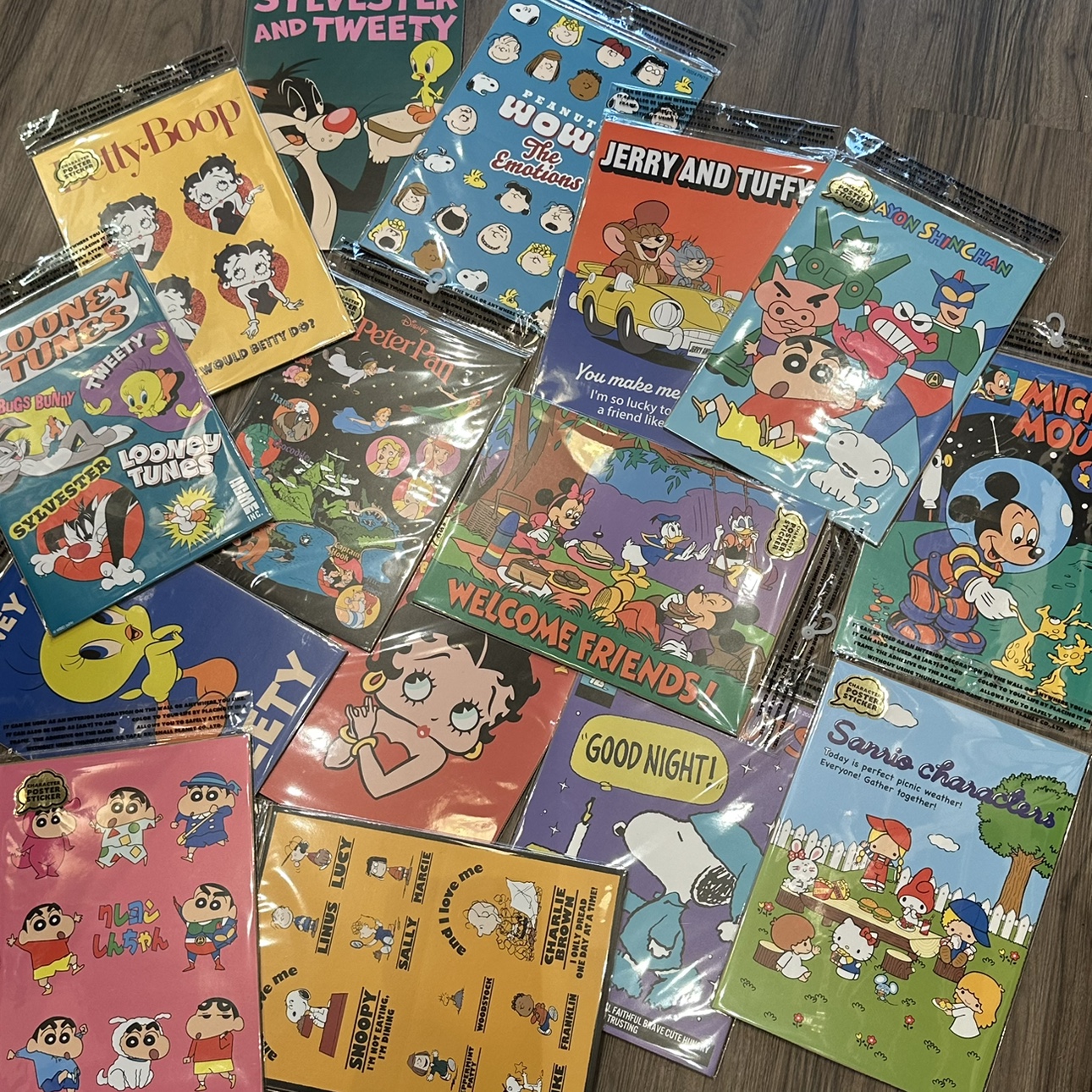 现货 日本迪士尼/贝蒂/蜡笔小新/史努比复古海报纸版画墙壁装饰画