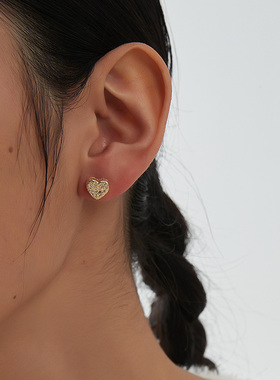 KITSH金色磨砂爱心耳钉女设计感小众独特饰品ins精致耳环高级耳饰
