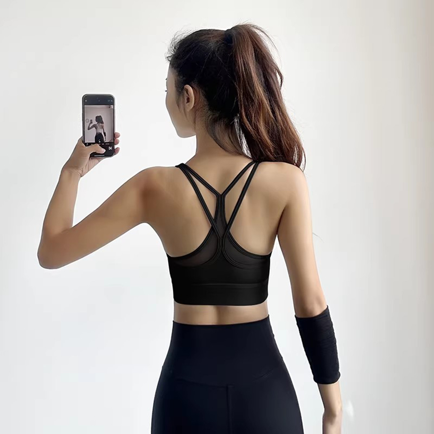 2025新款一体式带固定胸垫聚拢分体游泳衣女沙滩比基尼性感露背心