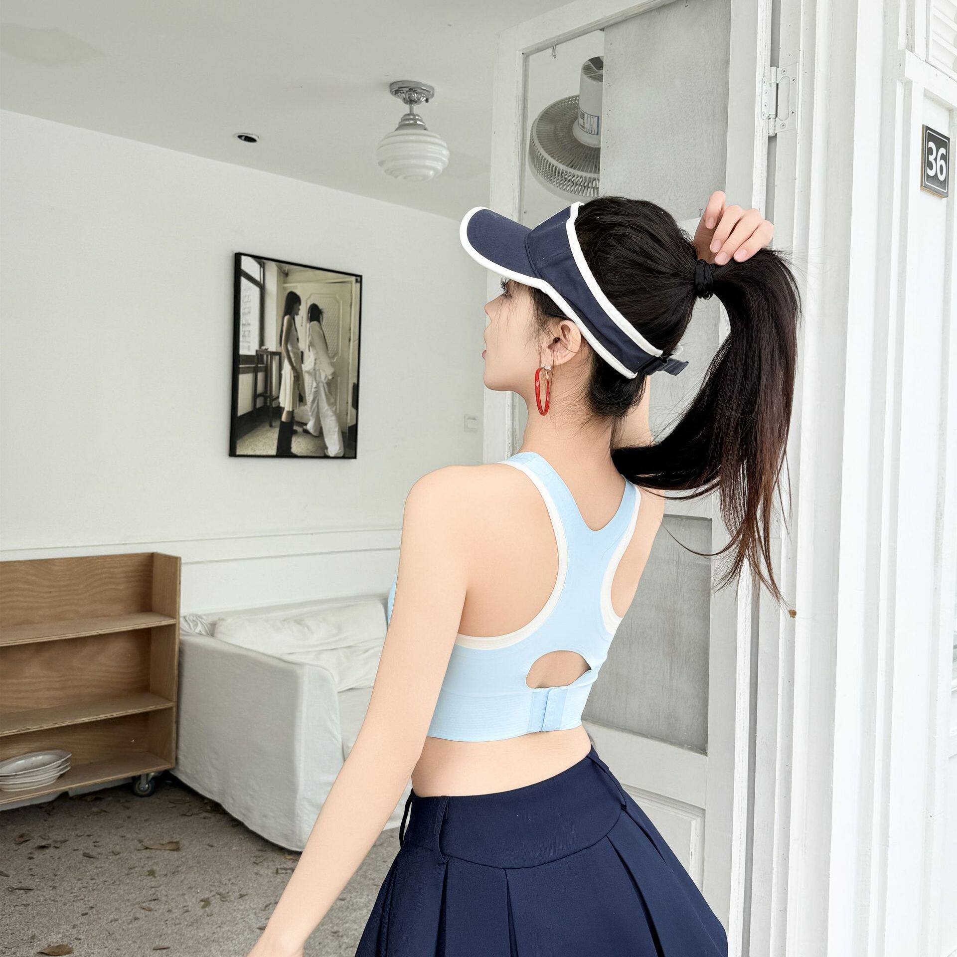 比基尼泳装女带固定胸垫分体游泳背心短款潜水冲浪外穿一体式泳衣