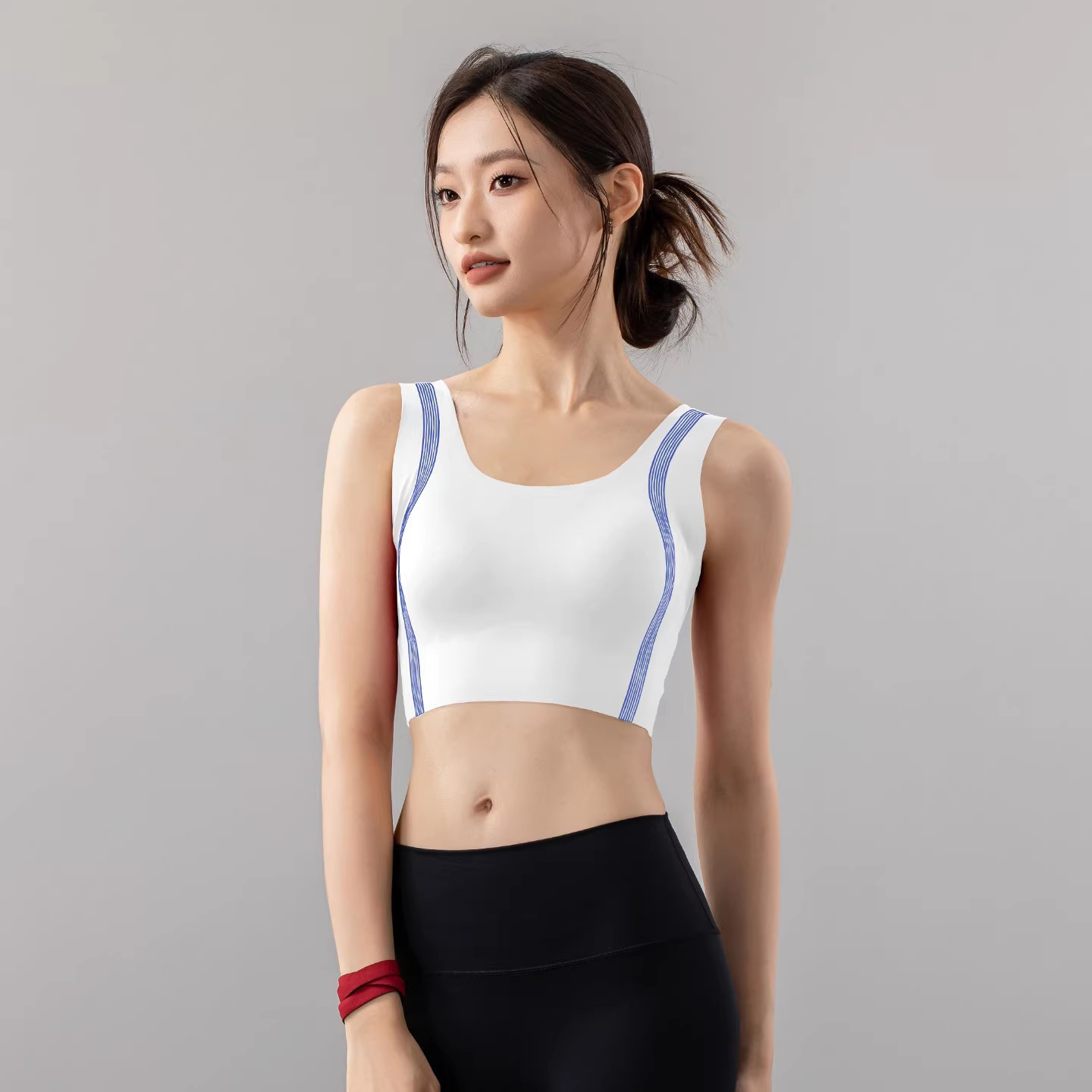 短款黑白色紧身运动小吊带游泳背心女士外穿内搭潜水打底文胸内衣