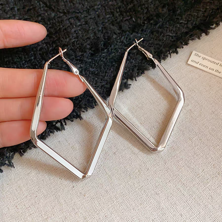 夸张光面菱形耳环冷淡风时尚个性独特绝美耳圈女小众耳坠秋冬耳饰