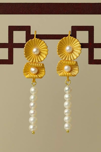 春节联欢晚会李沁同款耳环耳钉金色花朵长款珠子耳坠耳饰女新款