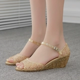 Новинка 2024 года, летние туфли в форме рыбьего рта, женские сандалии, обувь с кристаллами, водонепроницаемая обувь на платформе с полым птичьим гнездом, нескользящая непромокаемая обувь на мягкой подошве