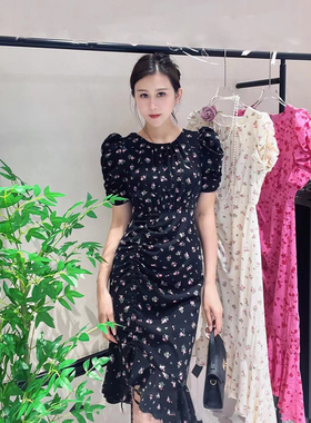 遮肚碎花连衣裙女复古夏季2024新款收腰显瘦泡泡袖气质韩版鱼尾裙