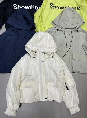 more欧货时尚休闲连帽长袖短款后字母大口袋风衣外套防晒衣