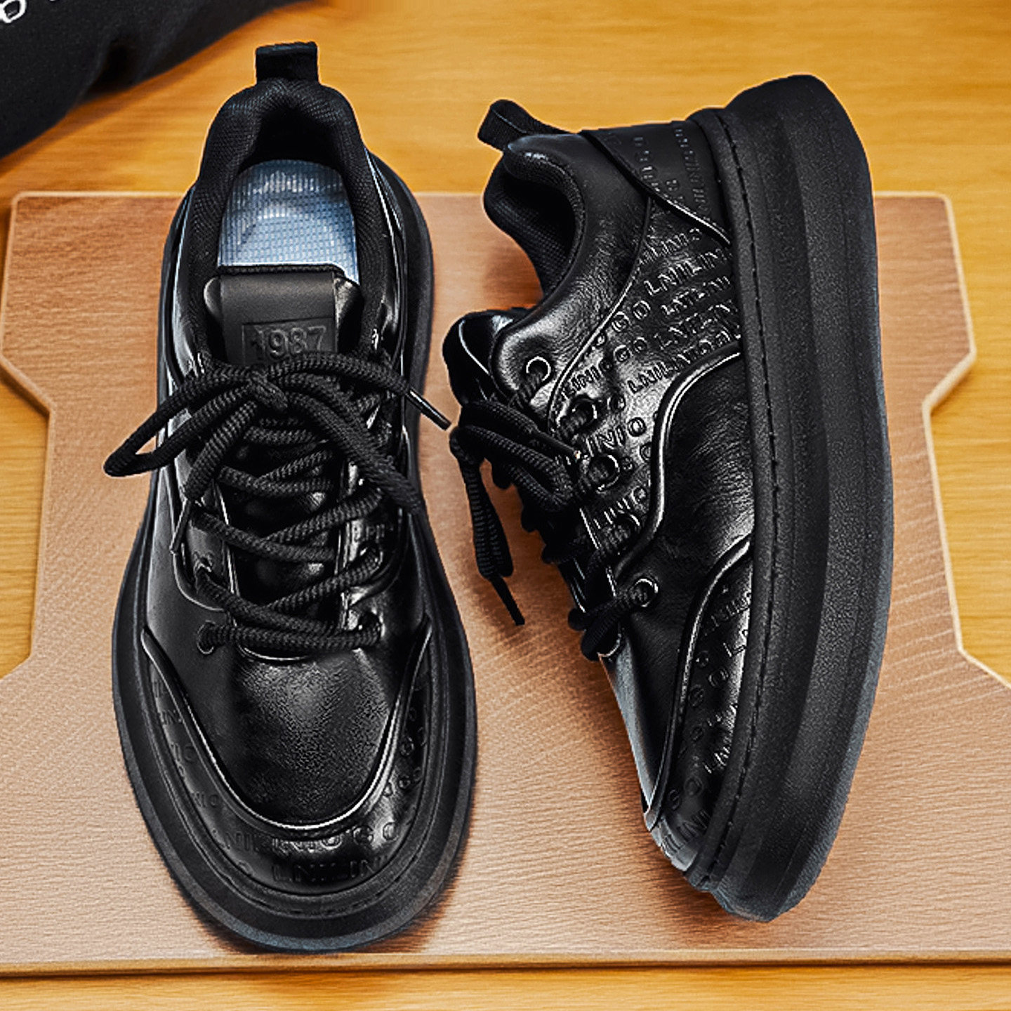 官方旗舰店正品男鞋品牌新款