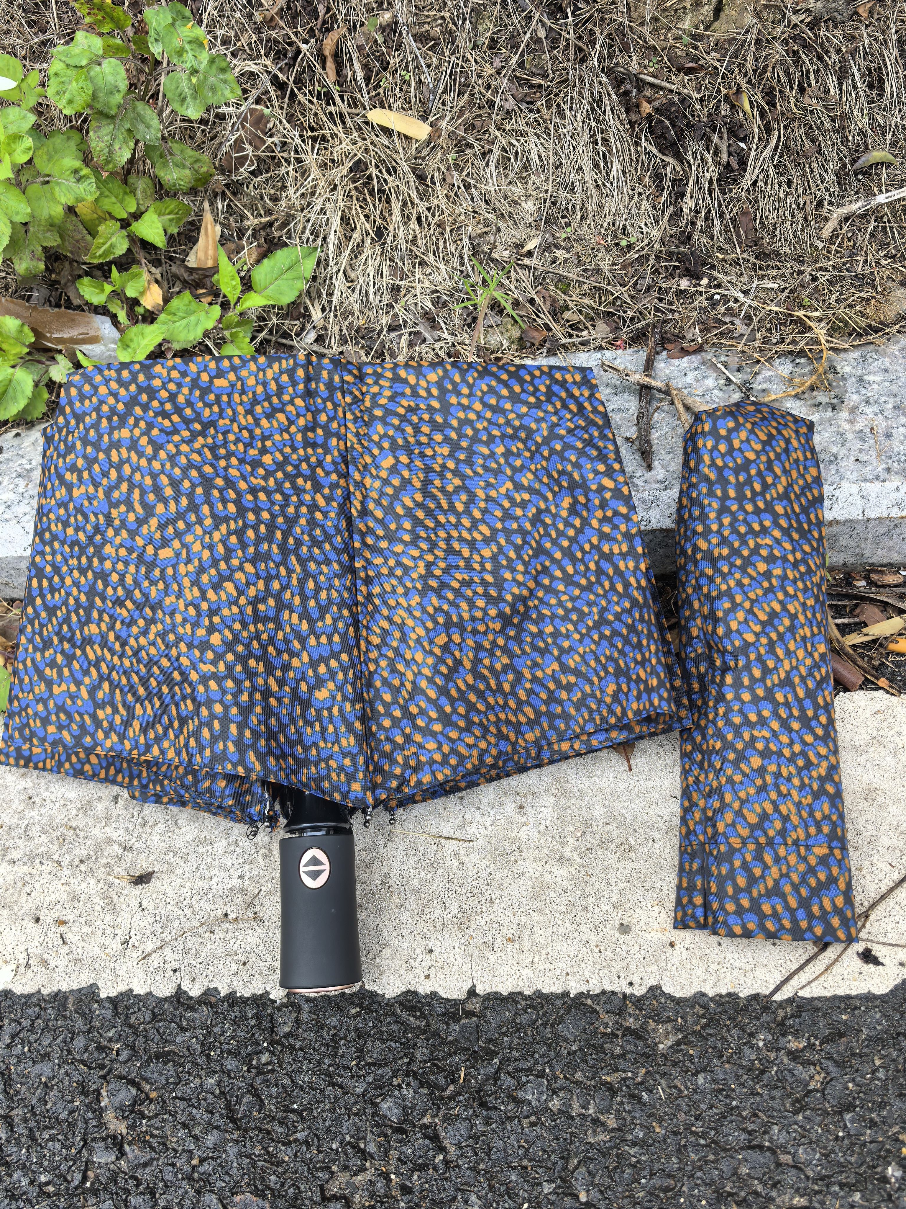 出外贸 时尚潮流豹纹三折全自动折叠伞 便携加固防风收纳学生雨伞