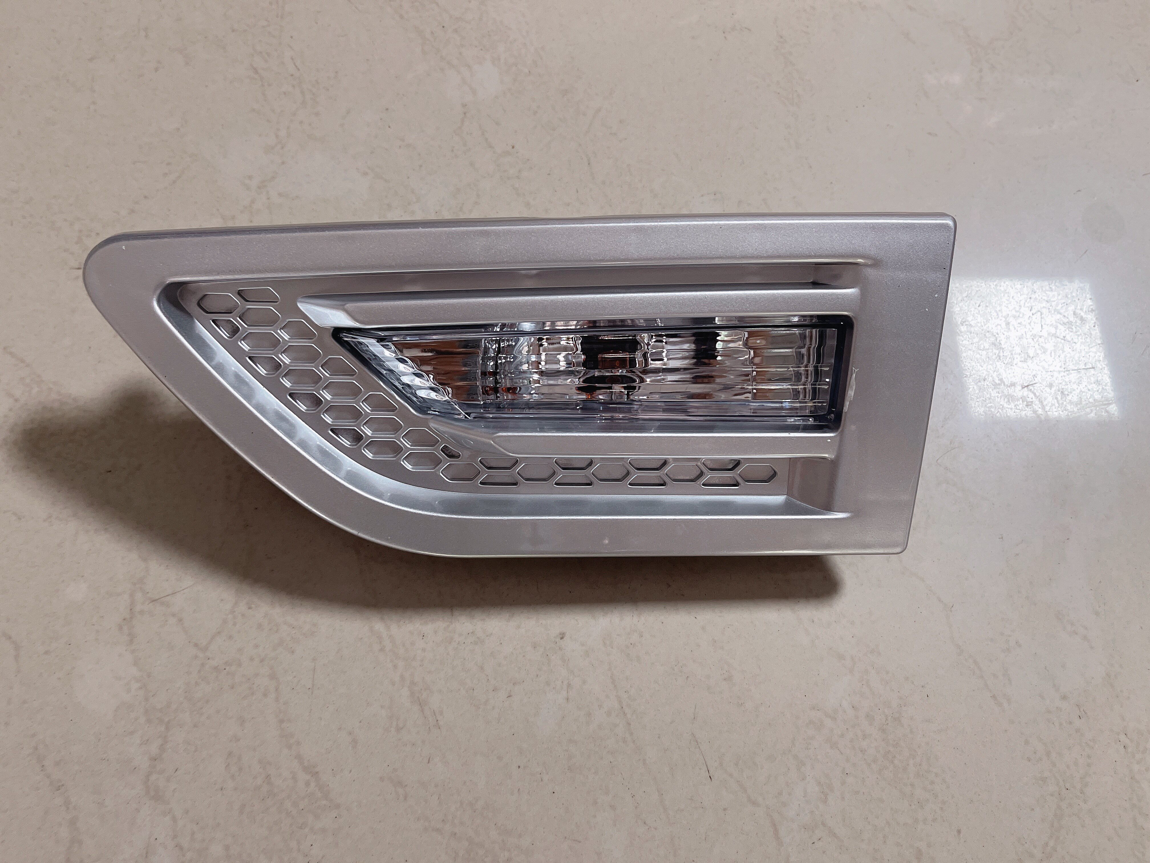 适用福迪雄狮f16叶子板灯 翼子板边灯 转向灯 示宽灯原厂汽车配件