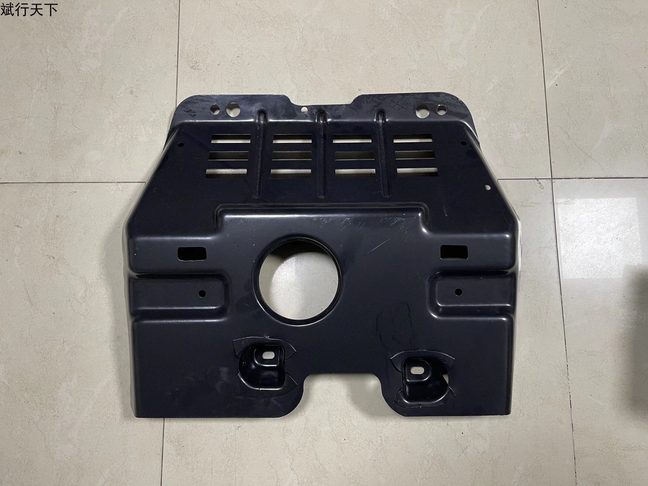 适用江淮帅铃t6皮卡车发动机下护板挡泥板下挡板铁板jac汽车配件