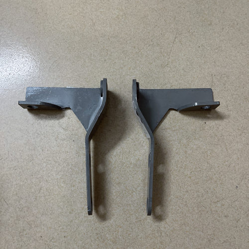 适用长安皮卡凯程F70览拓者尾门合页货箱铰链货箱门合页铁链原厂