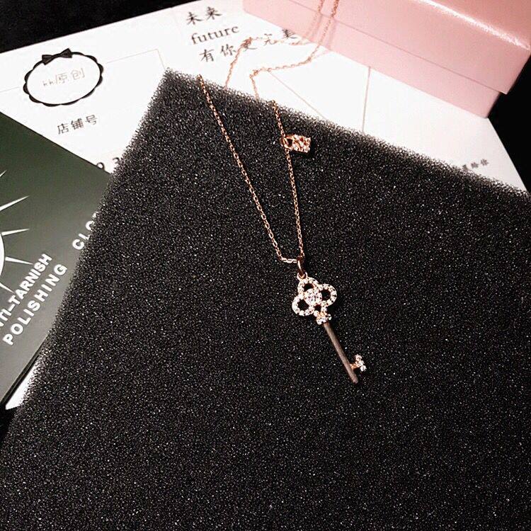 t家s925纯银钥匙锁心项链三瓣花18k玫瑰金锁骨链女气质小金锁吊坠|ruв категории Украшения,ювелирные изделия, ожерелье - от Buy2taobao.com для оказания профессиональной услуги покупки агента Taobao