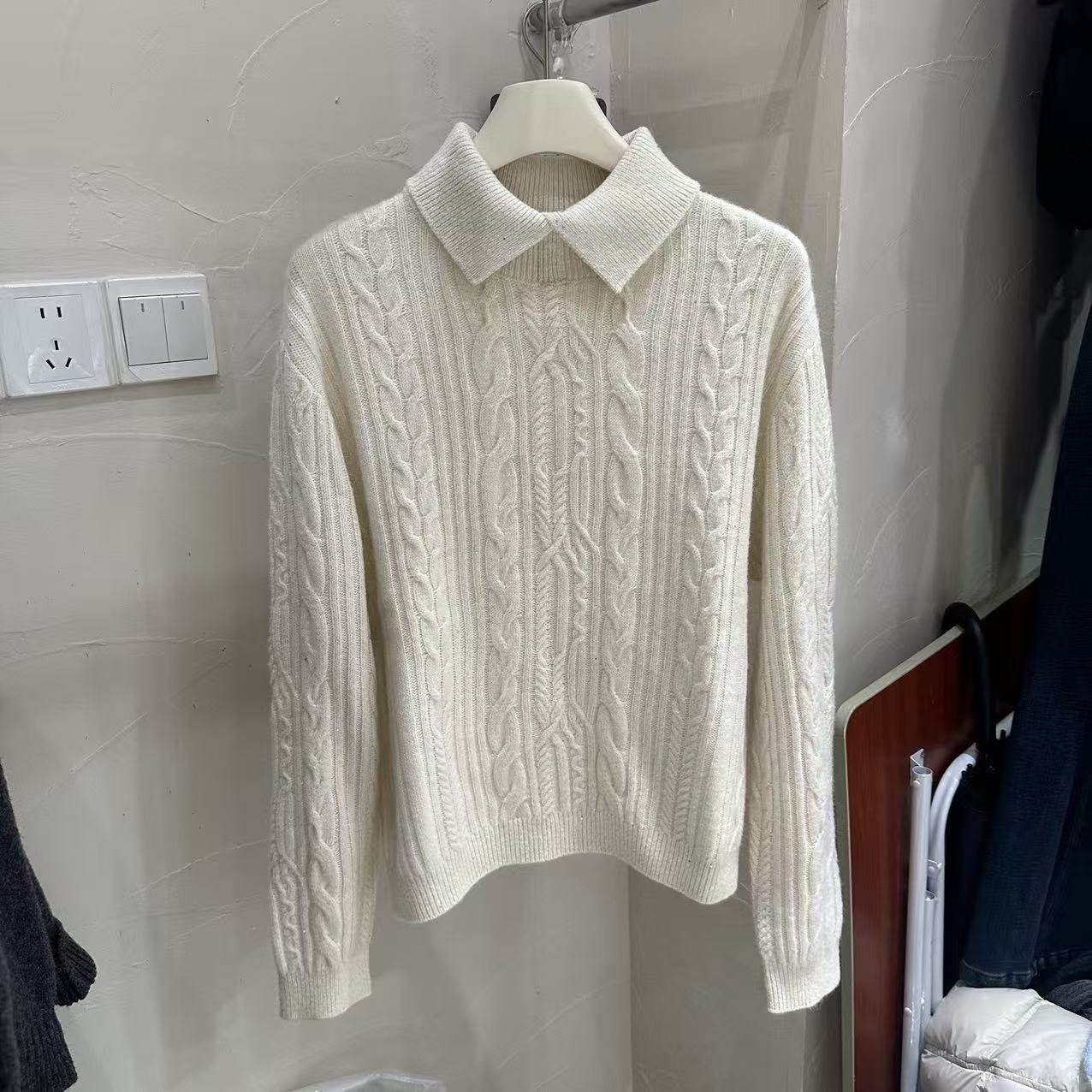 温柔风重工亮片麻花编织山羊绒娃娃小翻领羊毛衫女甜美气质百搭