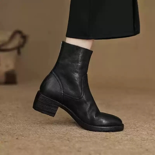 真皮圆头粗跟马丁靴女2025秋冬新款 复古通勤中跟短靴后拉链瘦瘦靴