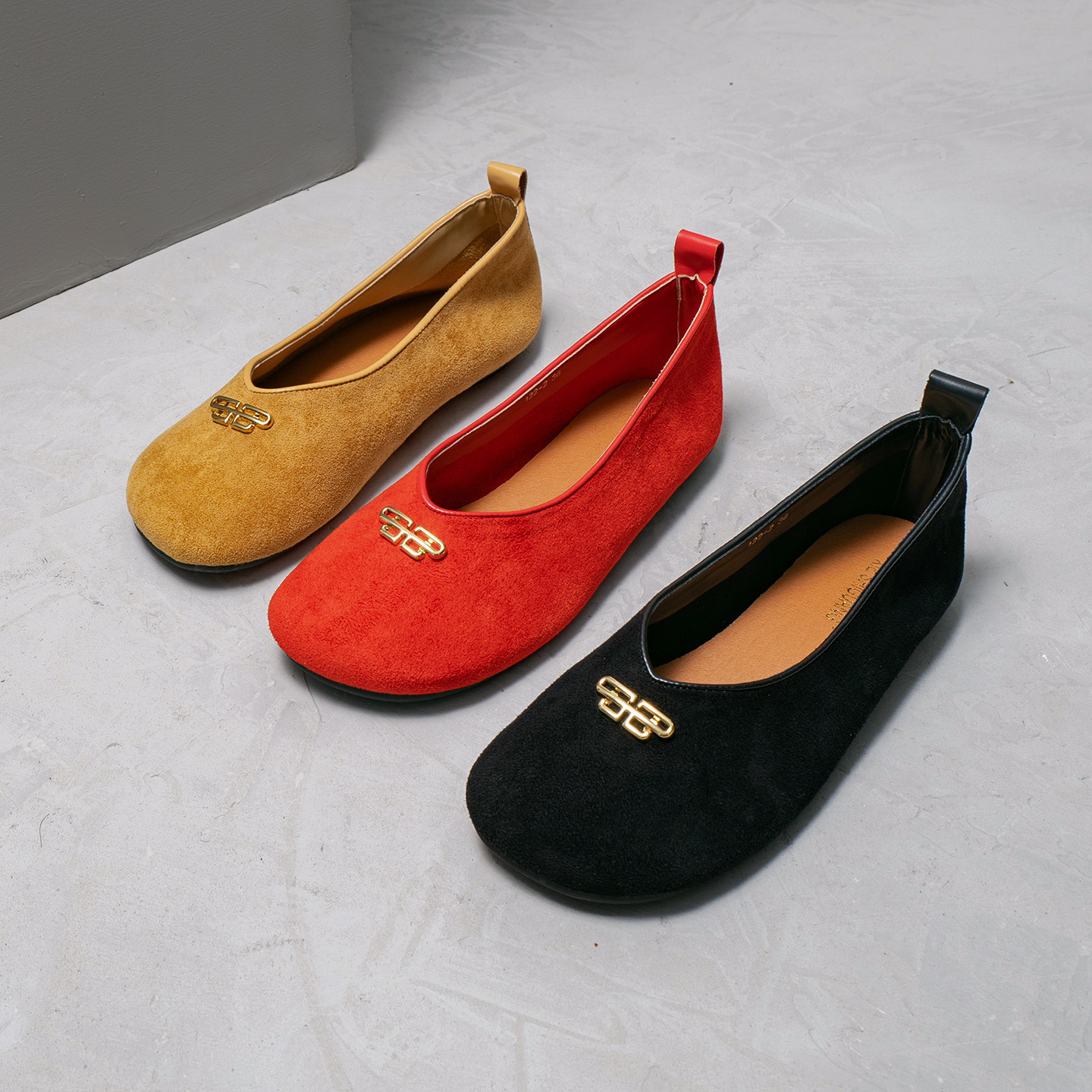 欧洲站女鞋2026春季新款真皮浅口单鞋平底一脚蹬懒人鞋软底奶奶鞋,女鞋,浅口单鞋,淘宝优惠券,粉丝福利购,淘宝优惠卷