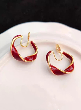 无耳洞「酒红丝带」新年红色扭曲素圈耳针显白麻花圈圈蚊香盘耳夹