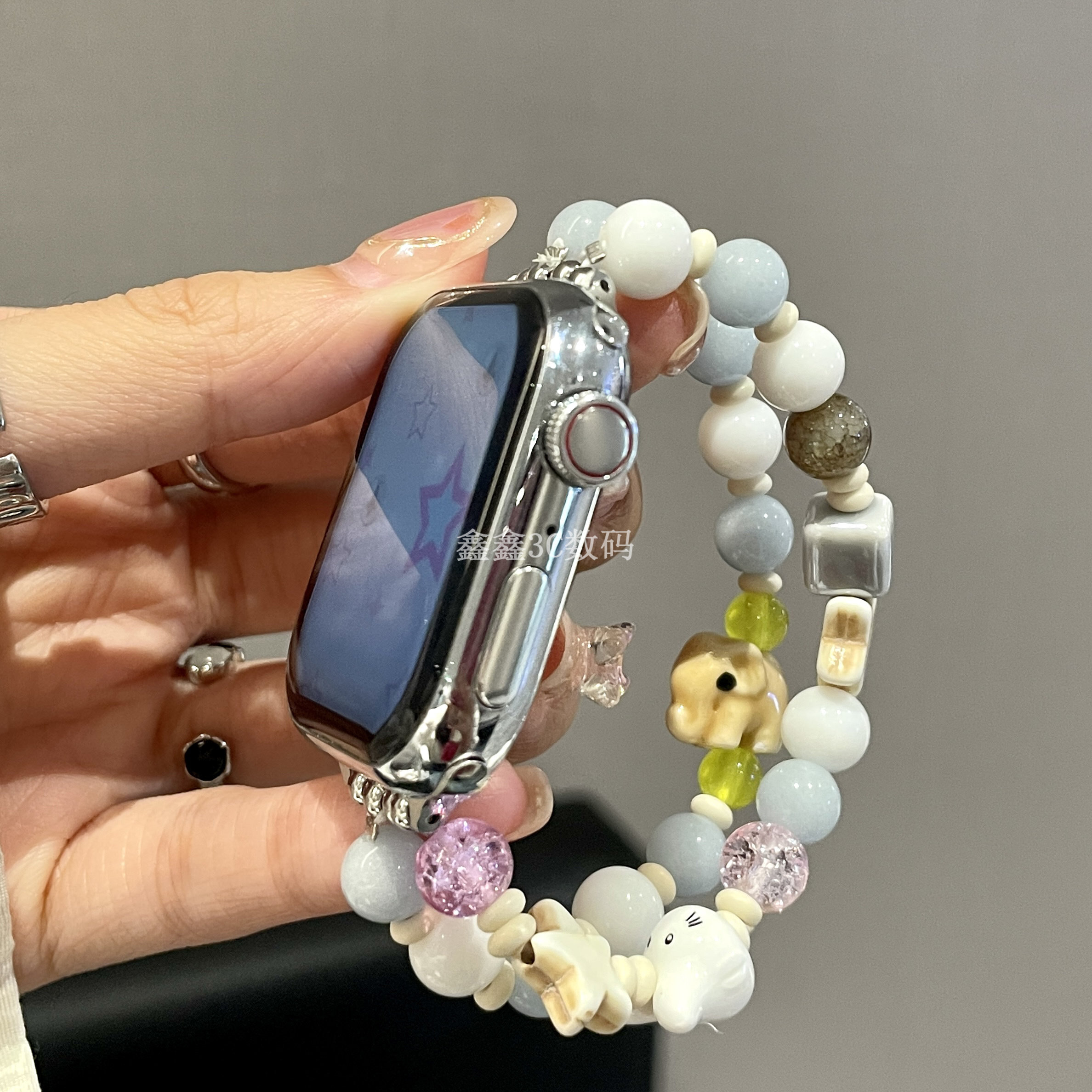 童趣可爱小兔子陶瓷表链适用iWatch87手表带奶油se马卡龙色系串珠高性价比高么？