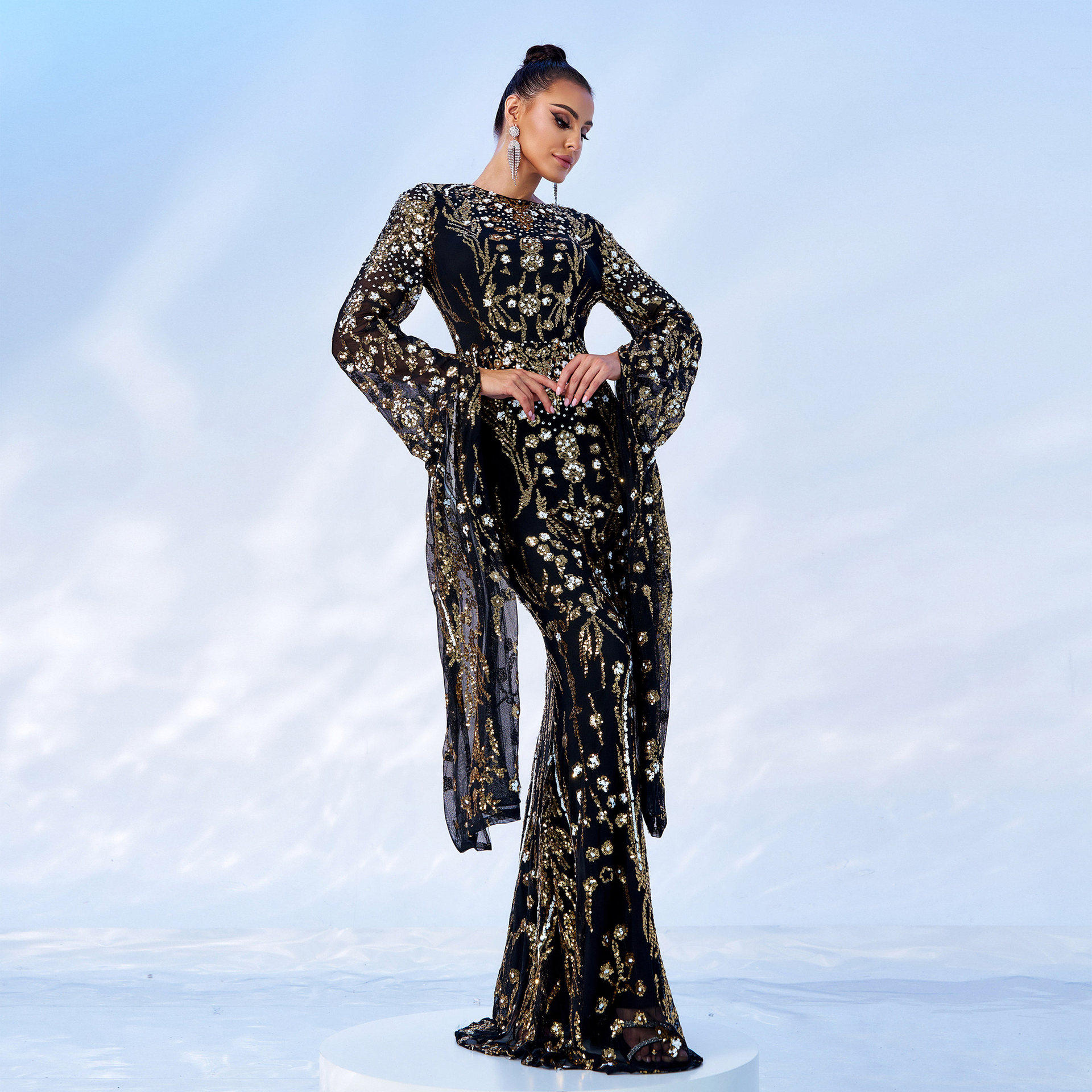 婚礼裙跨境欧美女装新款高级长袖圆领修身包臀亮片宴会鱼尾晚礼服