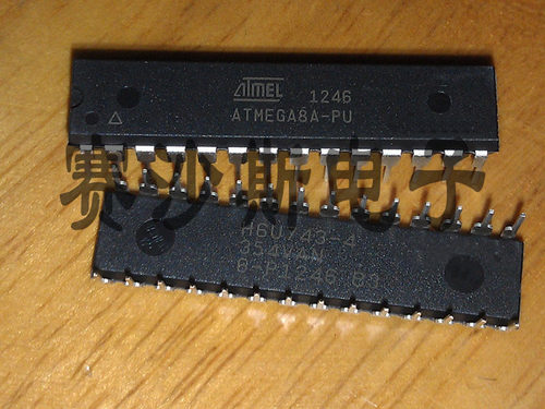 直插 ATMEGA8A-PU AVR单片机/8K闪存微控制器 DIP-28 质量保证