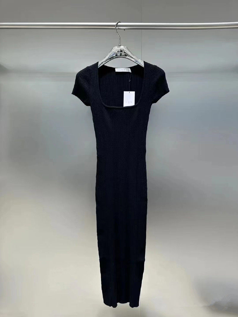 PEACH IRO2026新款女修身方领针织短袖纯色连衣裙法式轻奢