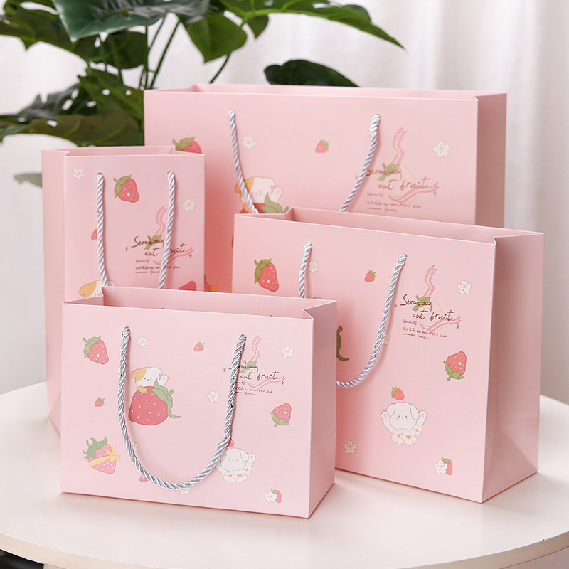 手提袋纸袋定制生日手工礼品包装草莓礼品手提袋服装纸袋LOGO打印