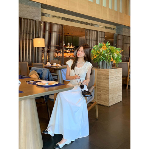 法式度假感 精梳棉钓系约会裙女长裙 重工镂空钩花U领收腰连衣裙
